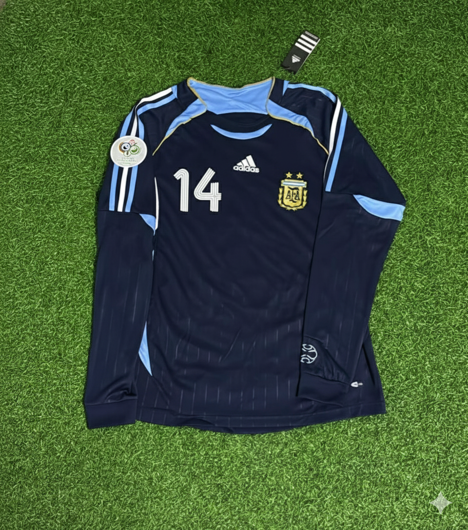 Javier Mascherano Argentinien WM 2006 Langarm-Retro-Fußballtrikot