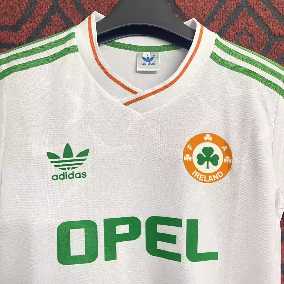 Paul McGrath Ireland White Legendary Anniversary Retro Football Jersey Kit