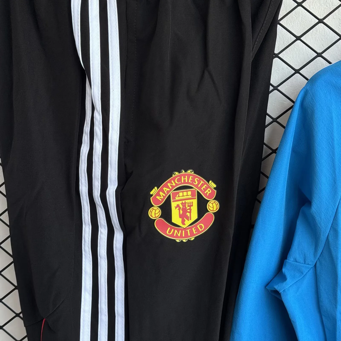 Manchester United 2025/2026 Tracksuit Windbreaker Jacket Pants