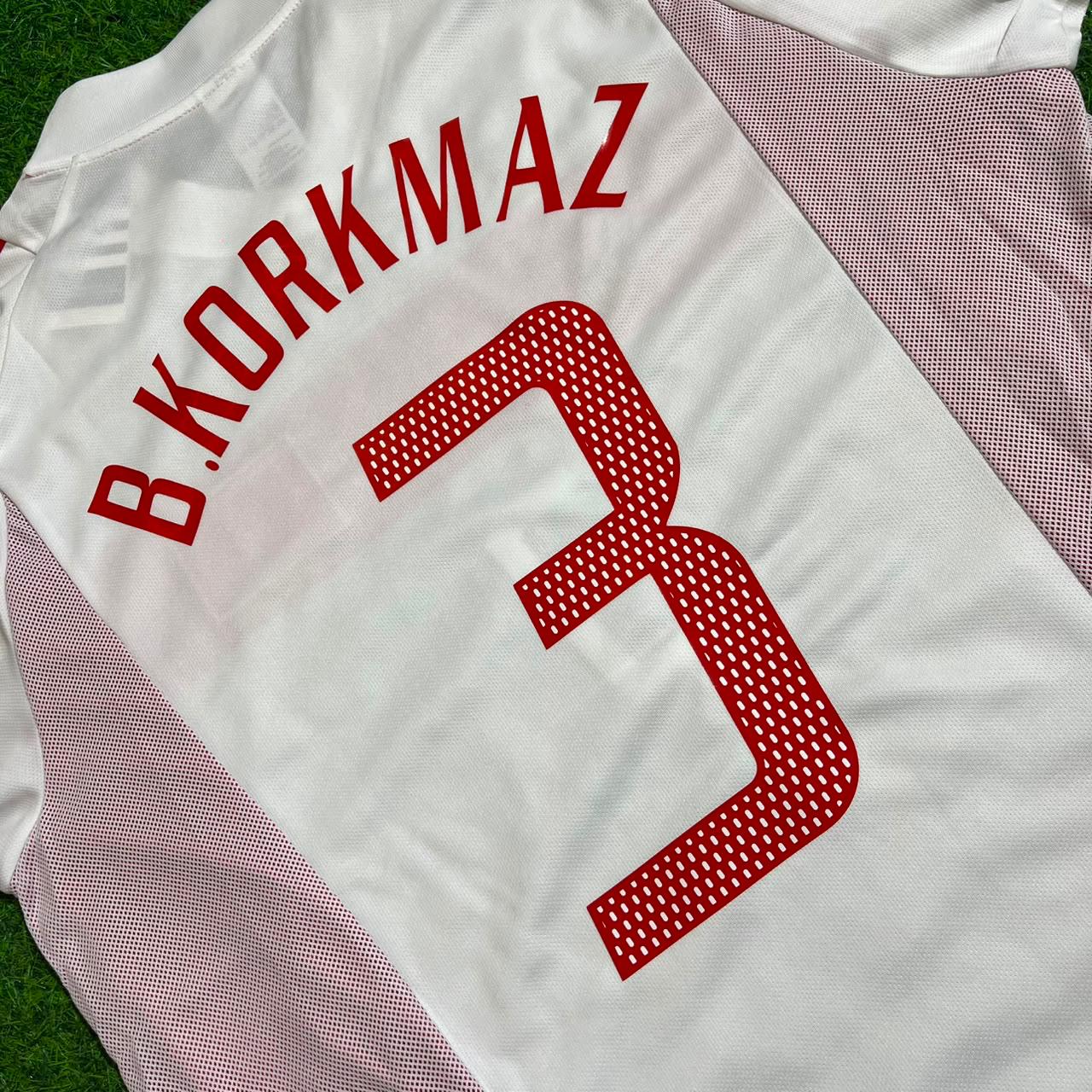 Bülent Korkmaz Türkiye 2002 World Cup White Retro Football Jersey