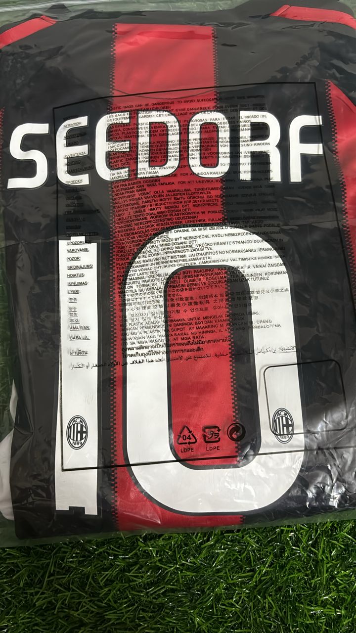 Clarence Seedorf #10 - Milan 2010 2011 Red Black Kit Jersey Trikot Maillot Shirt