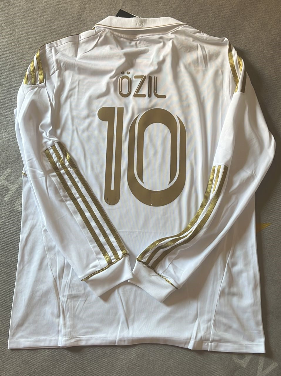 Mesut Ozil Real Madrid 2011-2012 Long Sleeve Jersey Soccer Shirt