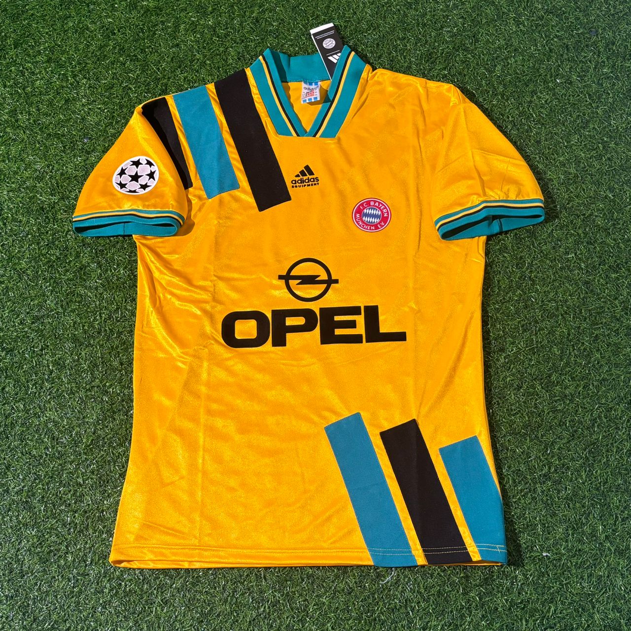 Lothar MatthÀus Bayern Munich Yellow Retro Football Jersey Kit