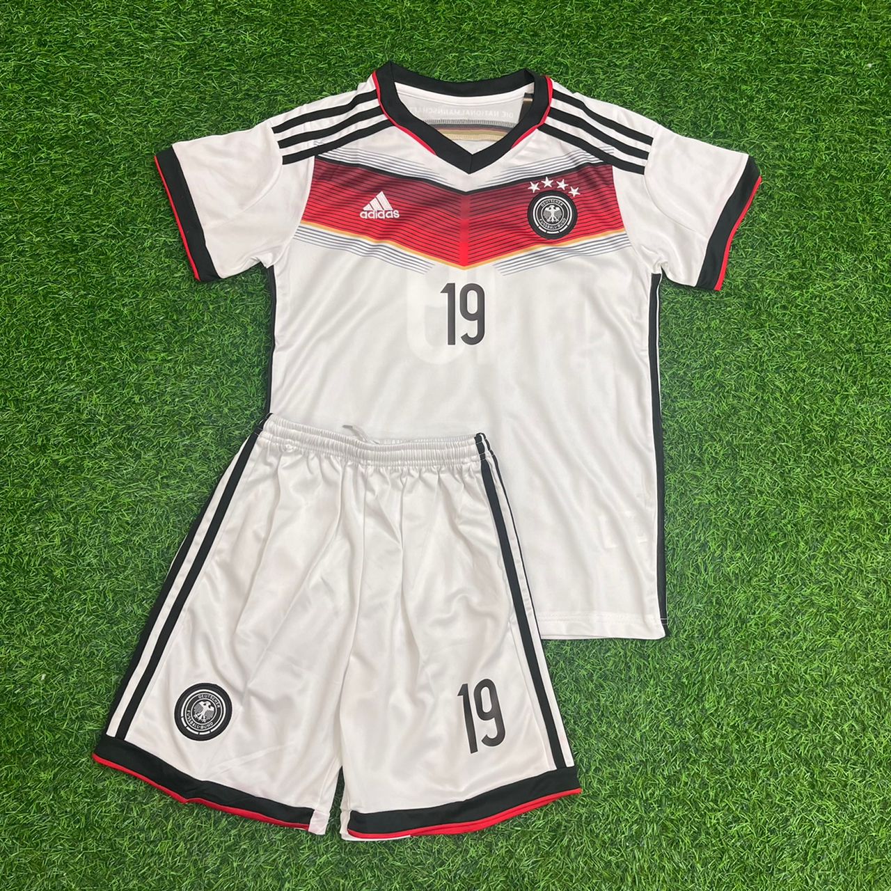 Mario Gotze - Germany Deutschland 2014 World Cup White Retro Kids Kit Jersey KinderTrikot Maillot Soccer Shirt