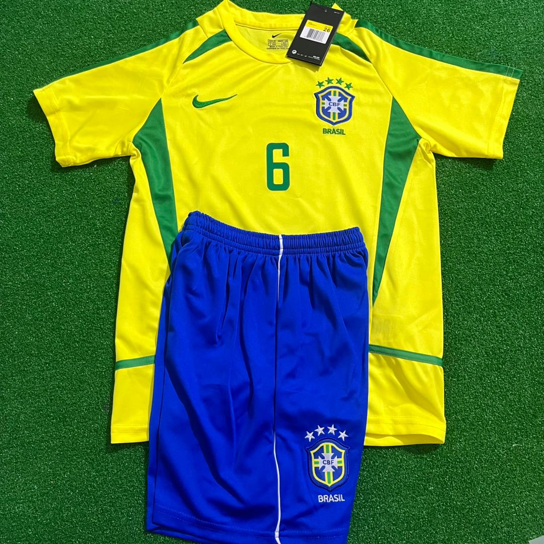 Roberto Carlos Brazil 2002 World Cup Retro Kids Soccer Kit Jersey Kinder Trikot Maillot Enfant Soccer Shirt