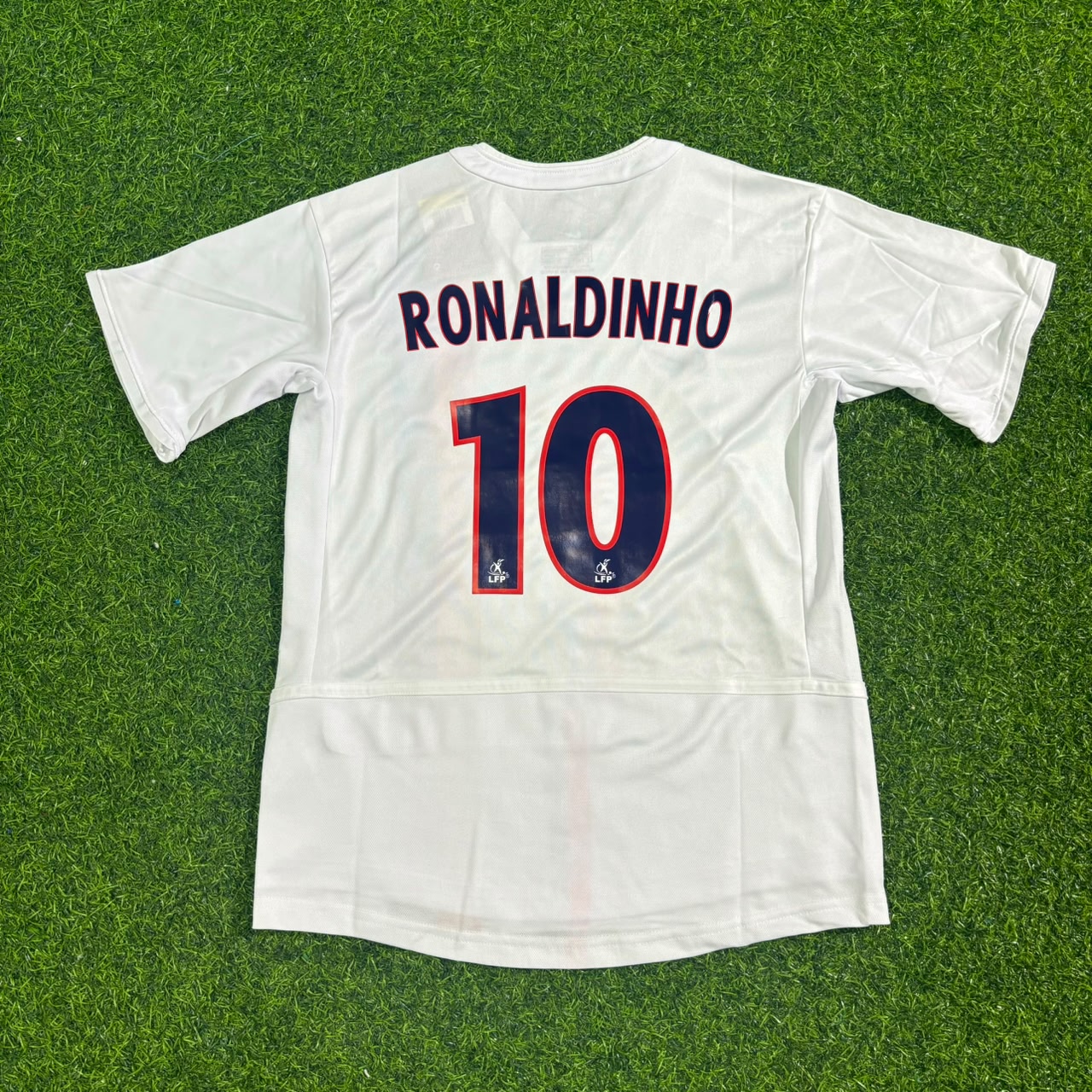 Ronaldinho 2002-2003 White Retro Football Jersey
