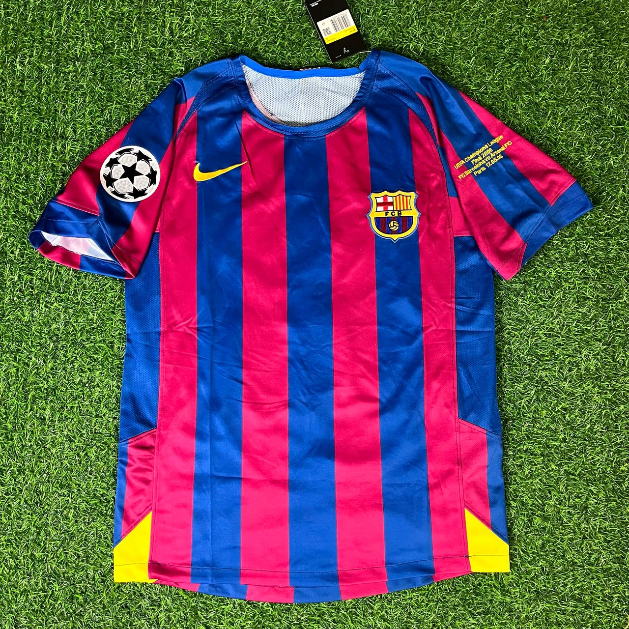 Lionel Messi Barcelona 2006 Final Retro Short Sleeve Football Jersey