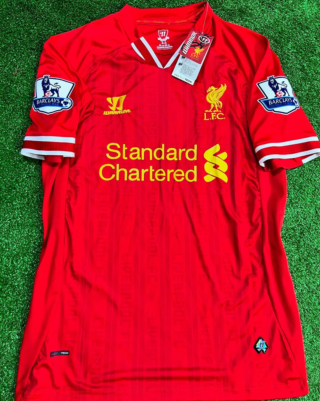 Steven Gerrard Liverpool Saison 2013 2014 Rotes Retro-Trikot Maillot Trikot Fußballshirt