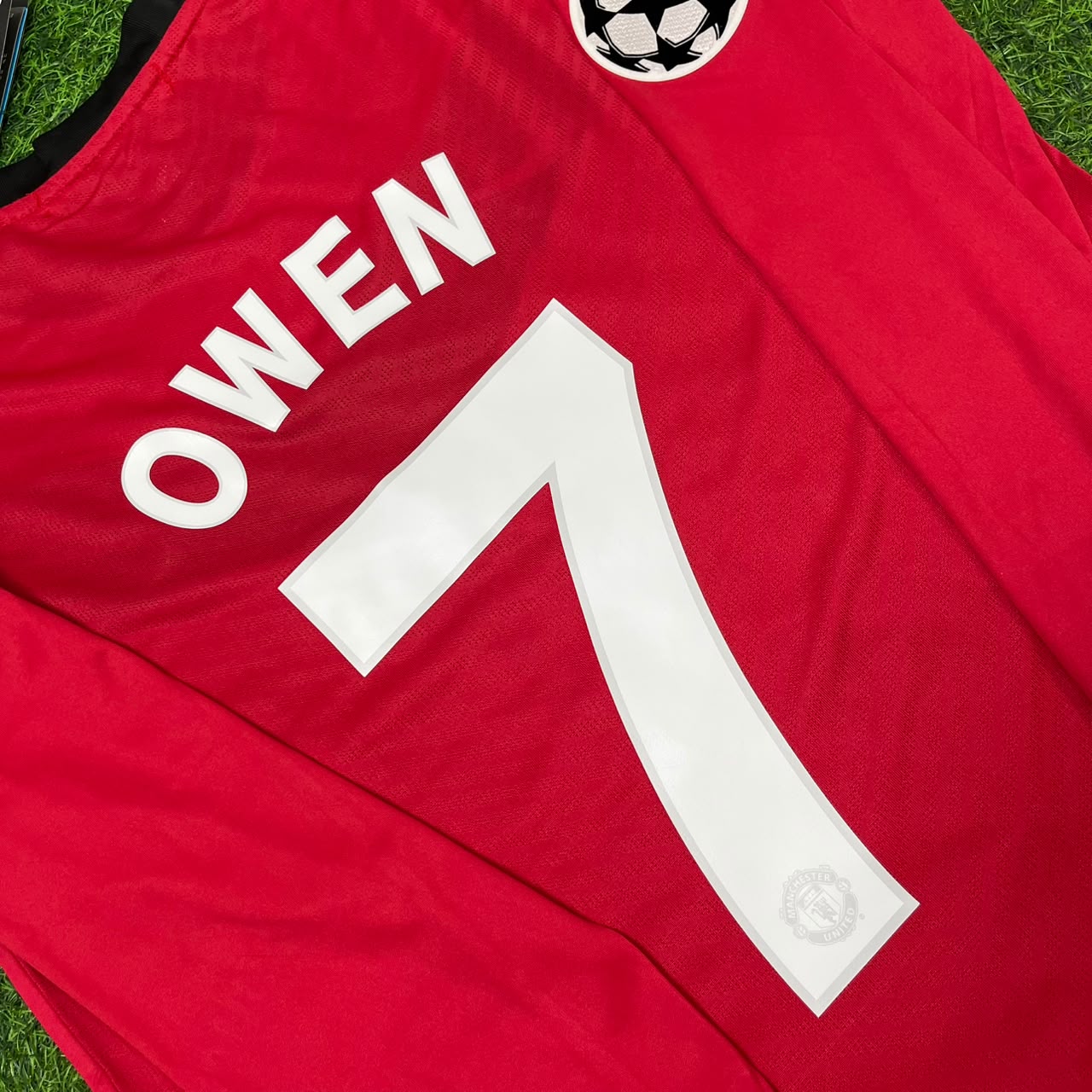 Michael Owen #7 Manchester United 2009-2010 Retro Long Sleeve Football Jersey