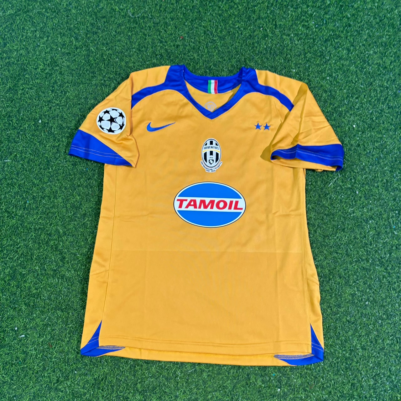 Alessandro Del Piero Juventus 2005-2006 Yellow Third Retro Football Jersey