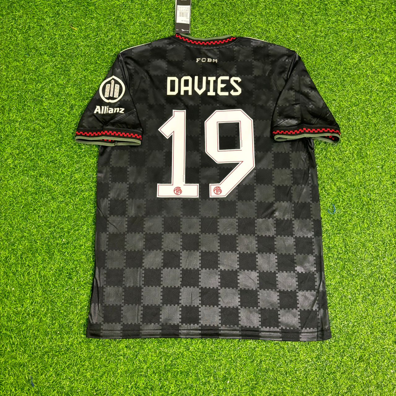 Alphonso Davies Bayern Munich 2025/2026 Black New Season Football Jersey Kit