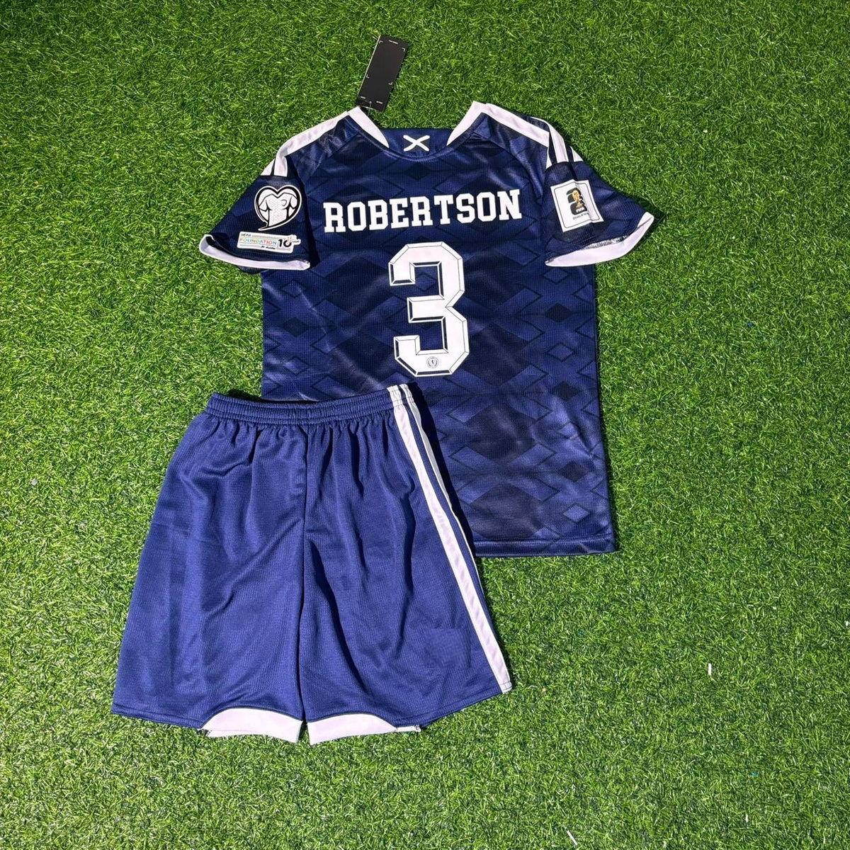Maillot de football enfant Andrew Robertson Écosse Coupe du Monde 2026