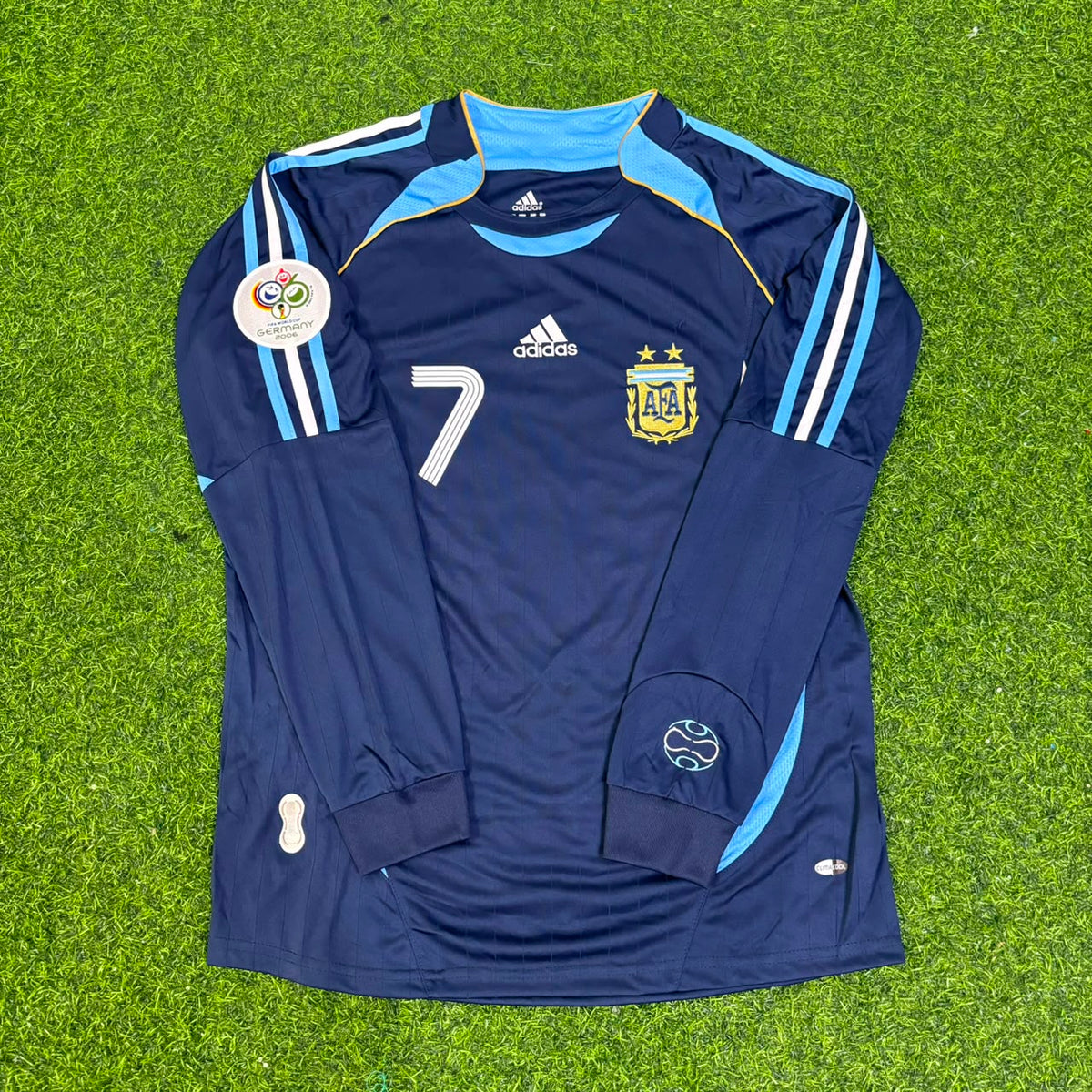 Ángel Di María Argentina 2006 World Cup Long Sleeve Retro Football Jersey Kit