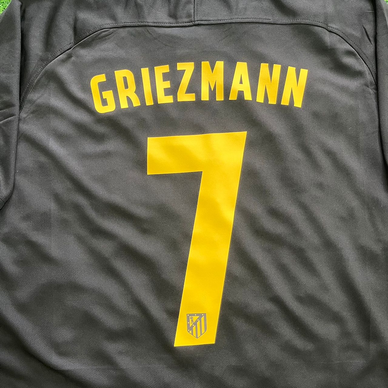Antoine Griezmann 7 – Atletico Madrid 2016-17 Black Away Retro Kit Jersey Trikot Maillot