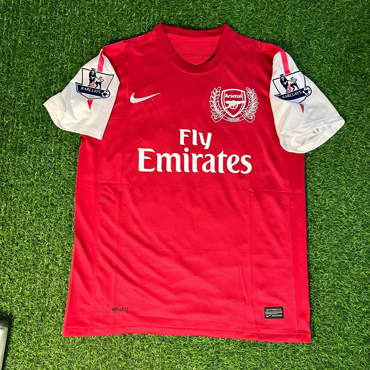 Andrey Arshavin #23 Arsenal 2010-2011 Retro Kit Jersey Trikot Maglia Soccer Shirt