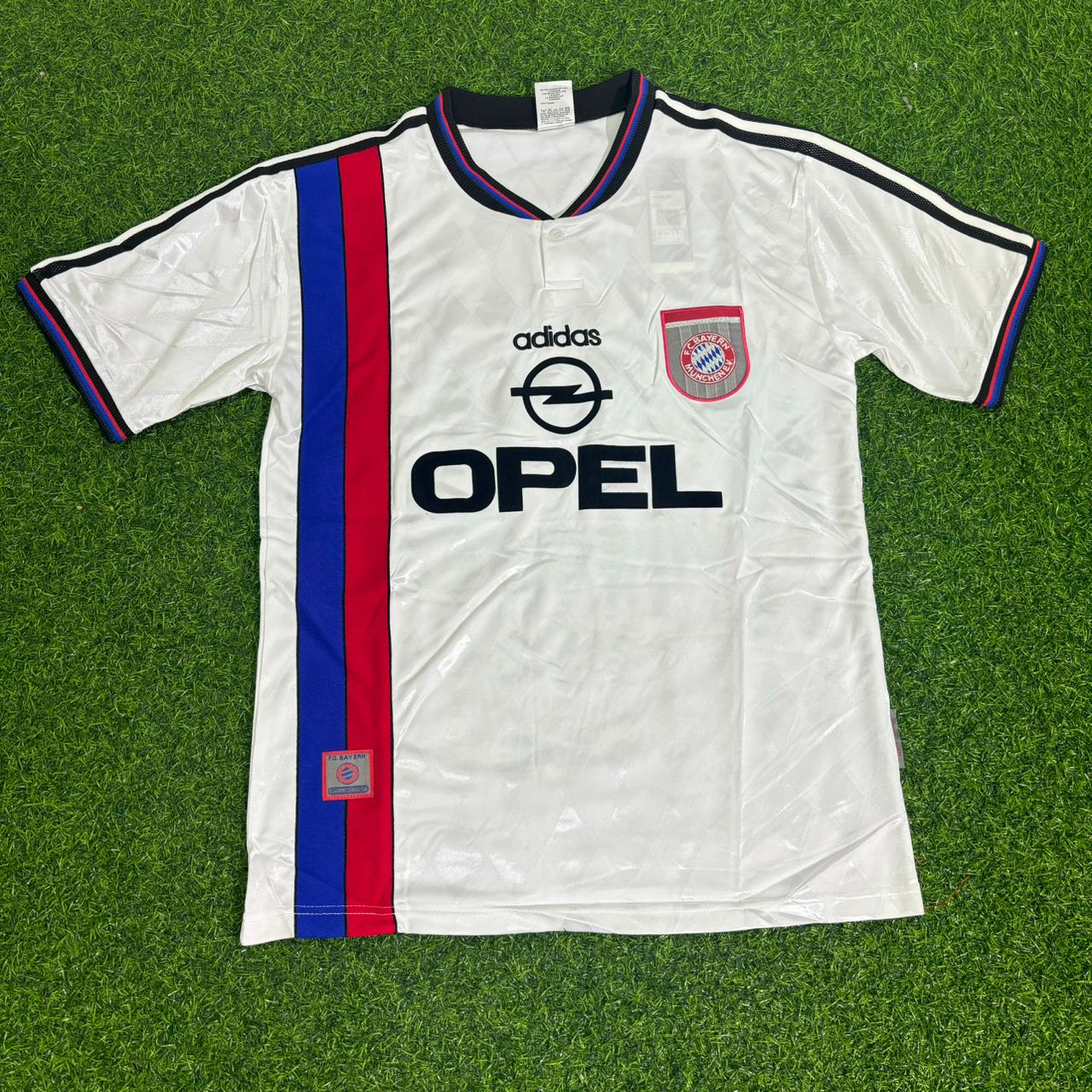 Bayern München 1996/1997 Saison Auswärts Retro Fußballtrikot