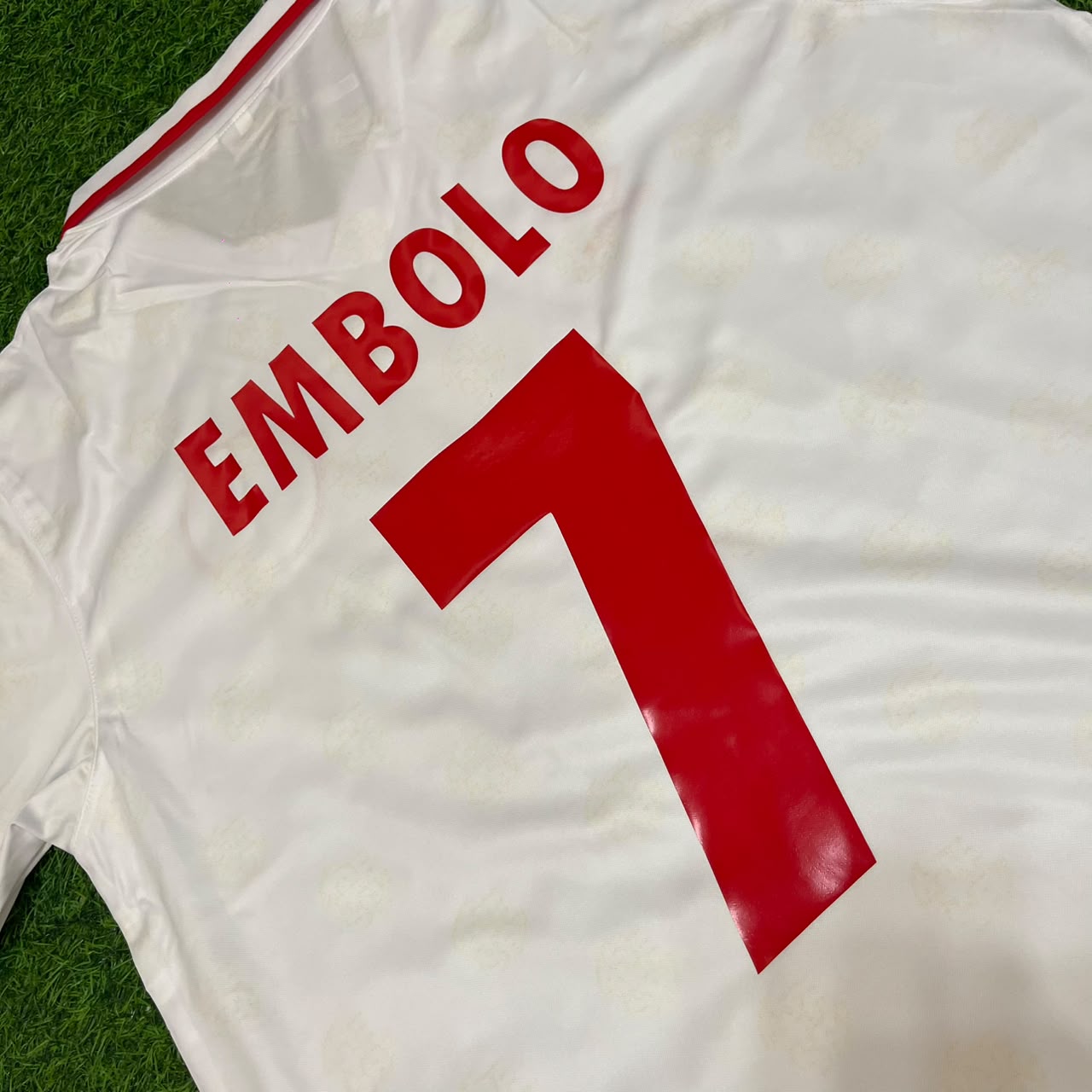 Breel Embolo Schweiz Retro Fußballtrikot Weiß