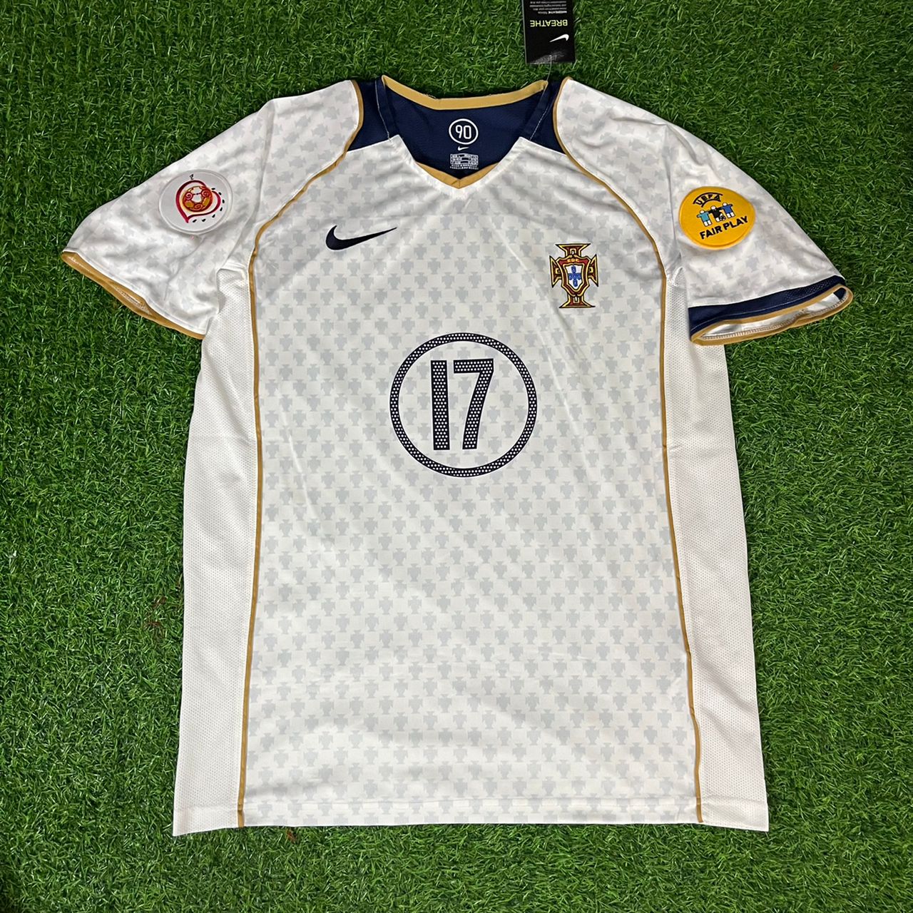 Cristiano Ronaldo 17 Portugal EURO 2004 Retro White Away Soccer Kit Jersey Trikot Soccer Shirt