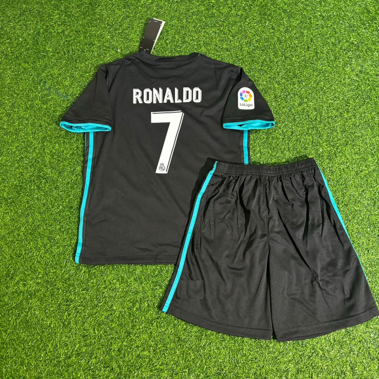 Cristiano Ronaldo Real 17 Black Kids Football Jersey Kit