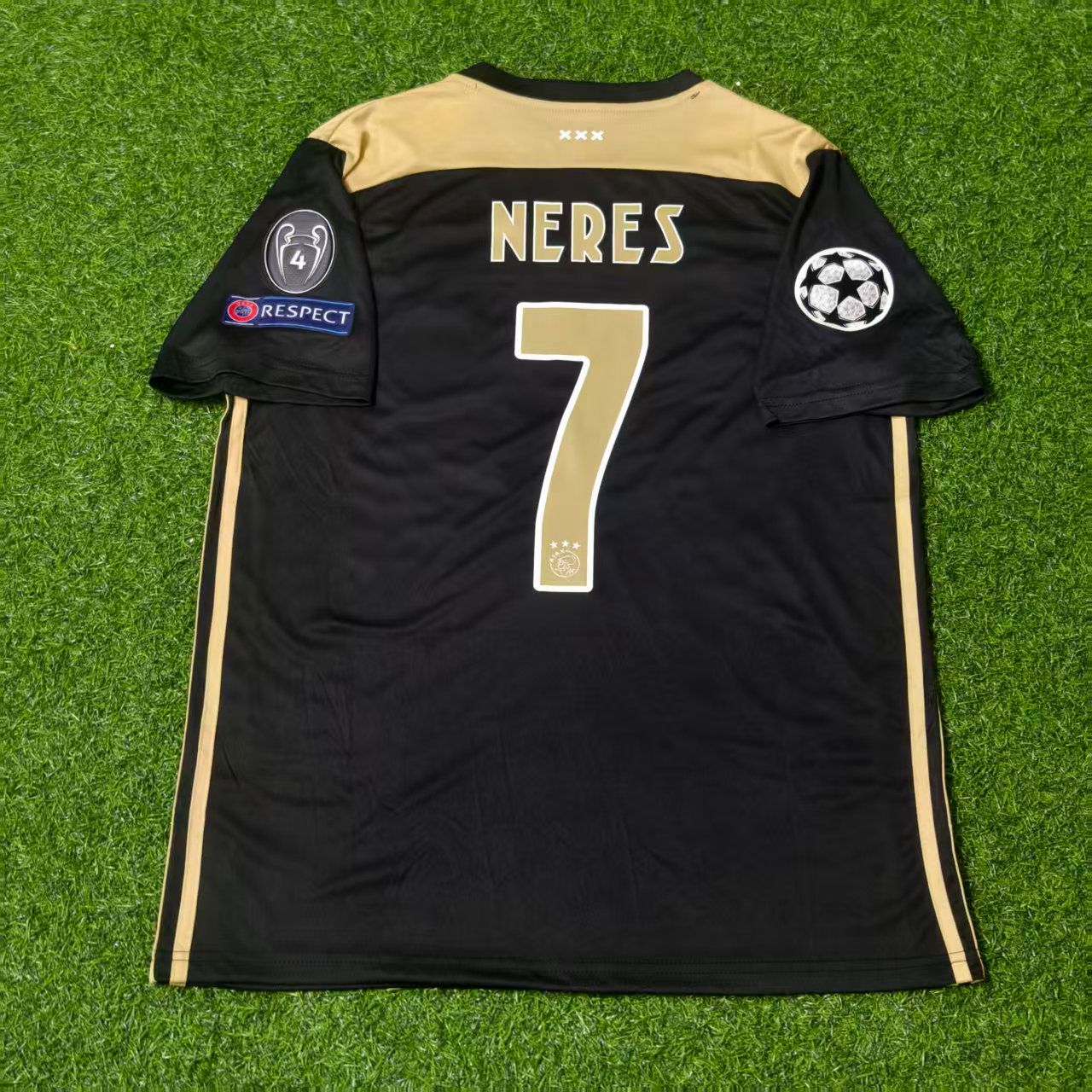 david-neres-ajax-2018-2019-