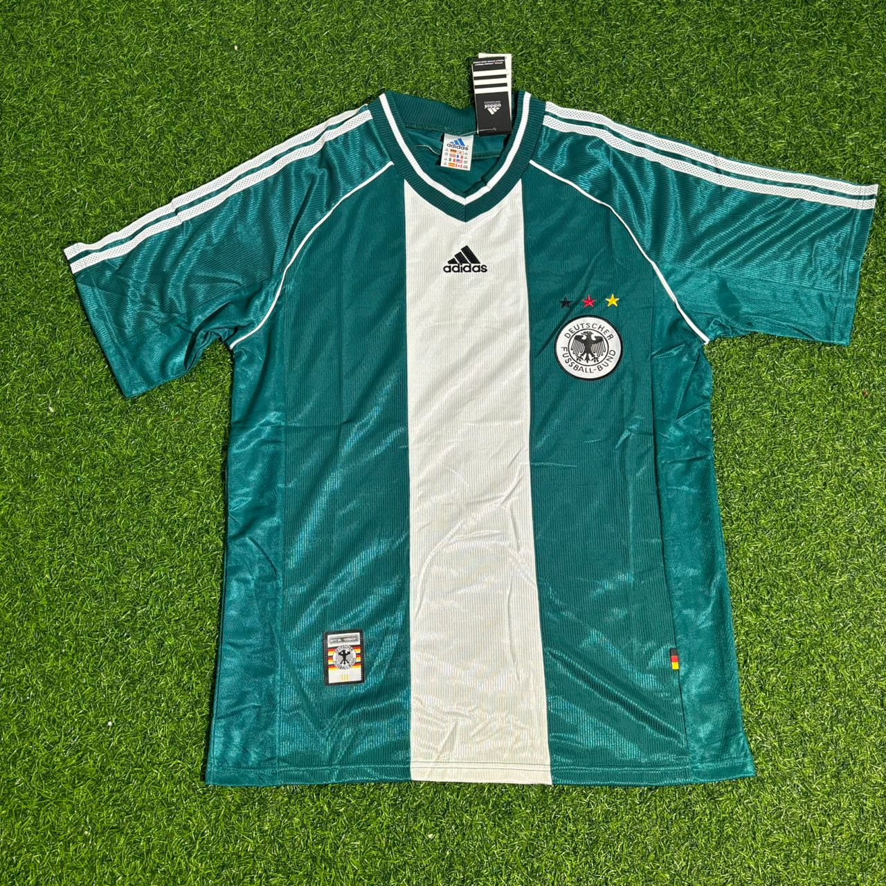 Deutschland 1998 Saison Auswärts Retro Fußballtrikot