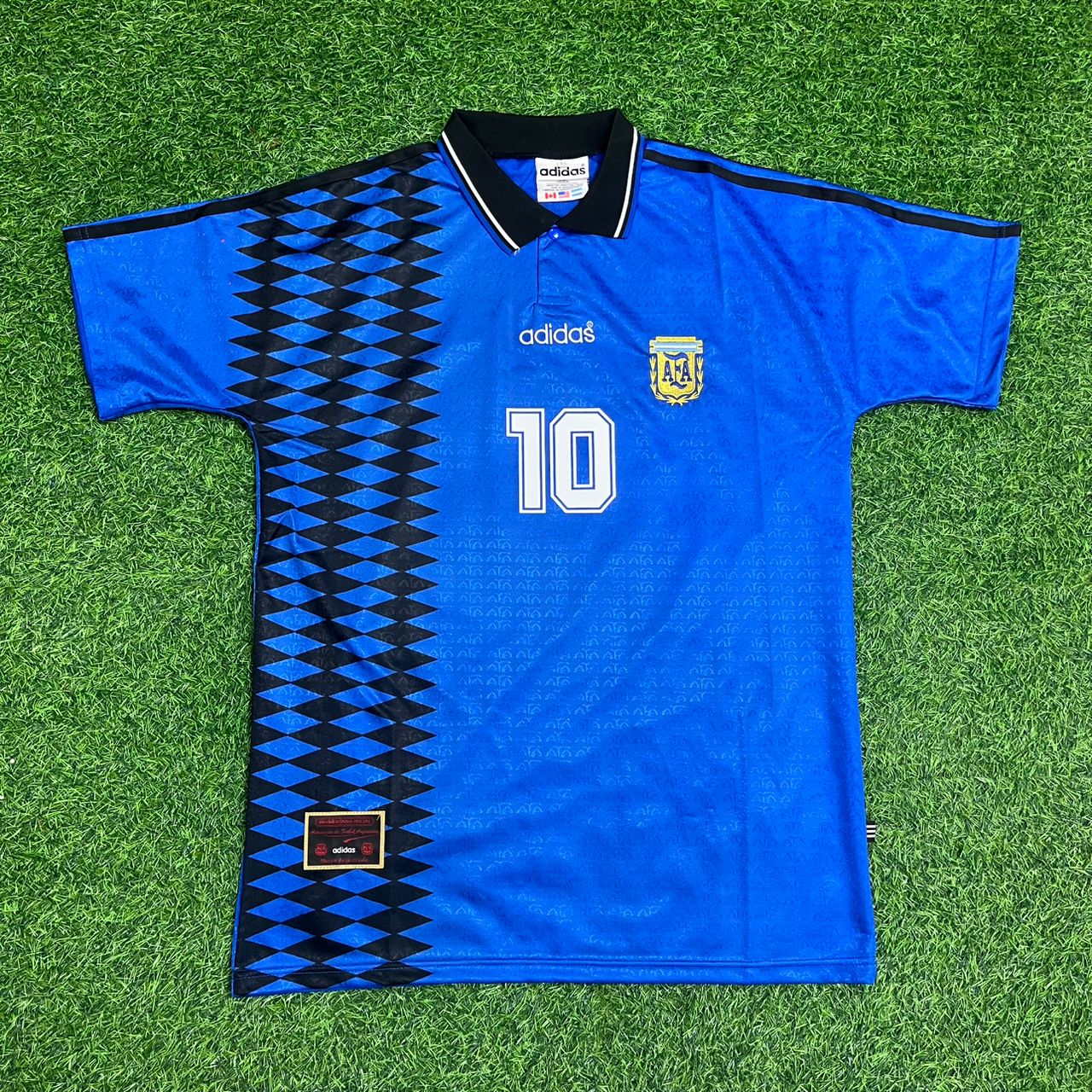 Diego Maradona Argentina Commemorative Anniversary Football Jersey Kit