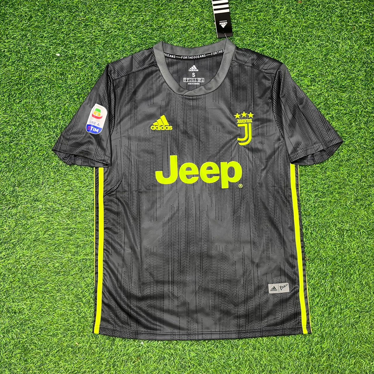 Douglas Costa Juventus 2017-2018 Home Retro Football Jersey