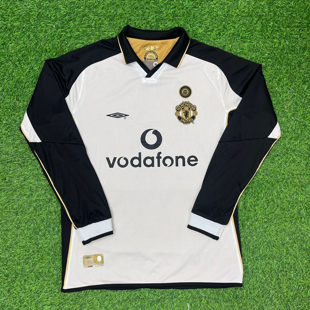 Dwight Yorke Manchester United 2001-2002 Reversible Retro Football Jersey