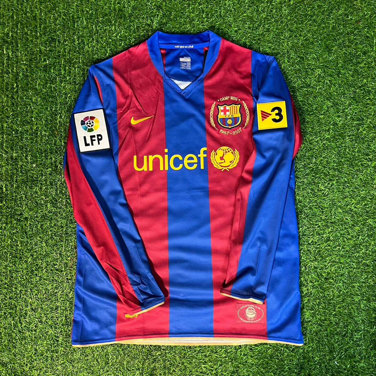 Lionel Messi Barcelona 2007 Retro Football Jersey