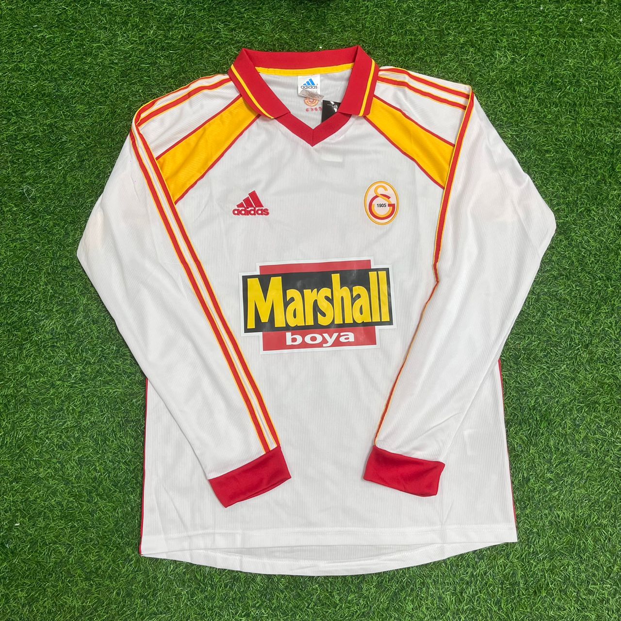 Gheorghe Hagi Galatasaray UEFA 2000 Final Retro Football Jersey Kit