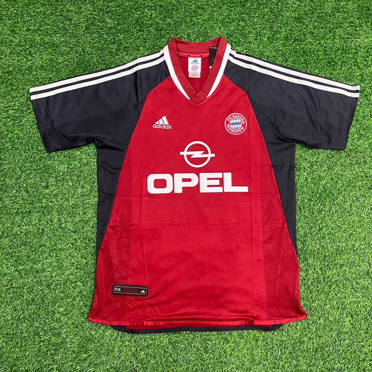 Hasan Salihamidžić Bayern Munich 2001/2002 Red Retro Football Jersey