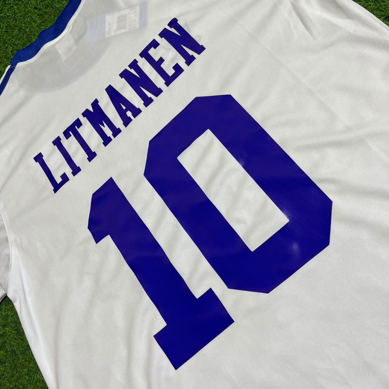 Jari Litmanen Finland 1982 Home Retro Football Shirt Jalkapallopaita
