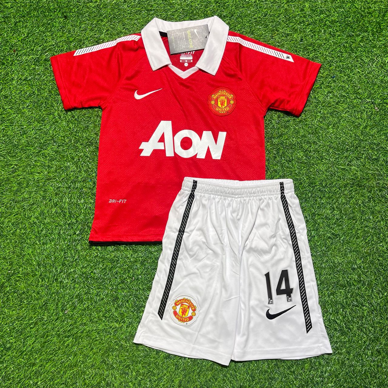 Javier Hernández Chicharito Manchester United 2010/2011 Retro Kids Home Football Jersey