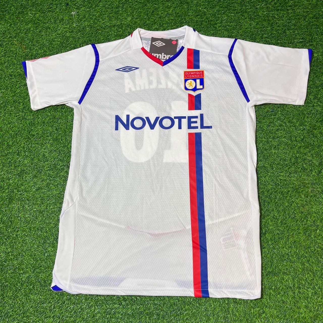 Karim Benzema Olympique Lyonnais 2008/2009 Home White Retro Football Jersey Kit