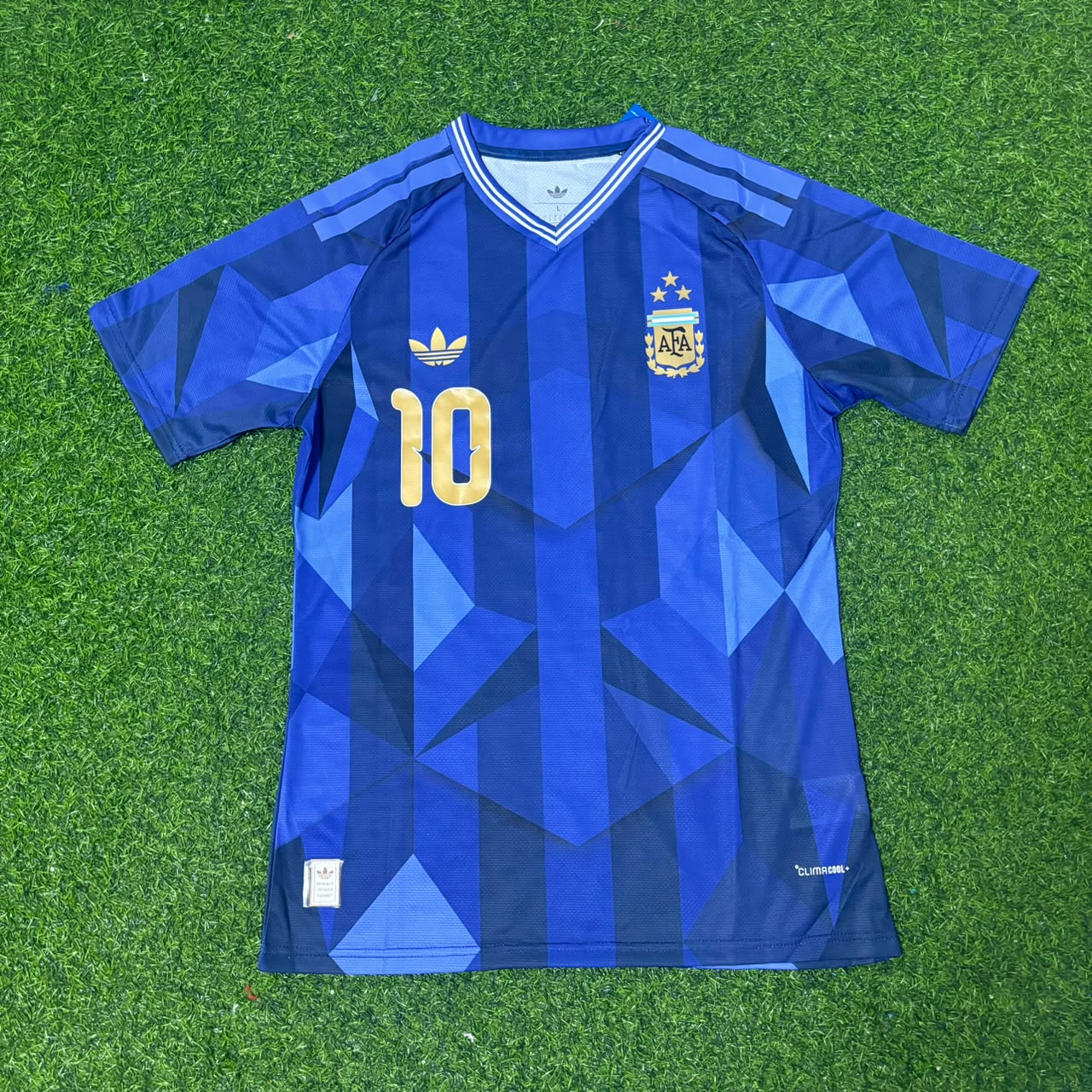 Lionel Messi #10 Argentina Commemorative Football Jersey Kit