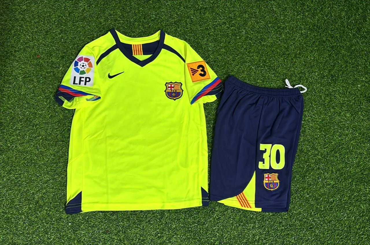 Lionel Messi Barcelona 2005 2006 Kids Retro Football Jersey Kit