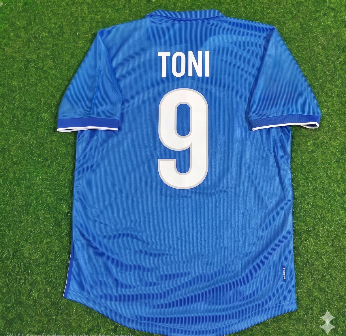 Maillot de football rétro domicile bleu Luca Toni Italie