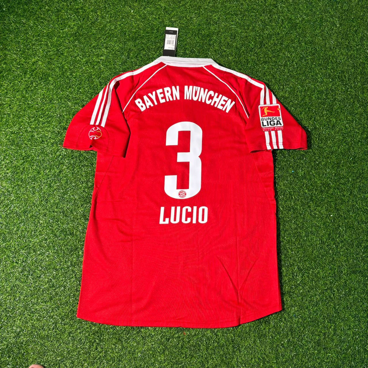 Maillot de football rétro rouge Lucio Bayern Munich 2006/07