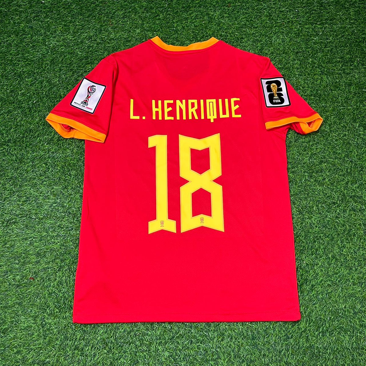 Camiseta de fútbol roja de Brasil de Luiz Henrique para el Mundial 2026