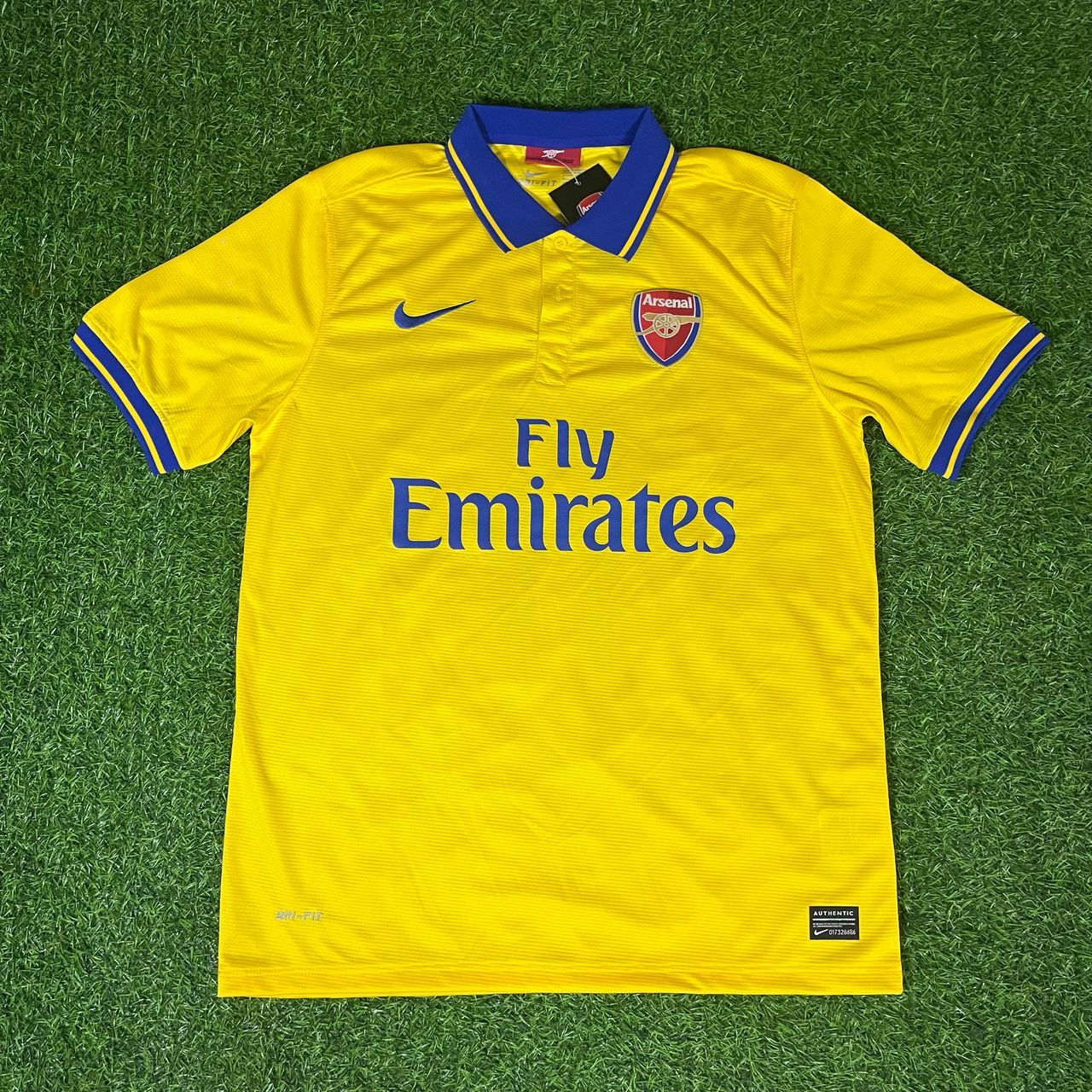 Santi Cazorla – Arsenal 2013/2014 Yellow Retro Kit Jersey Trikot Maillot Soccer Shirt