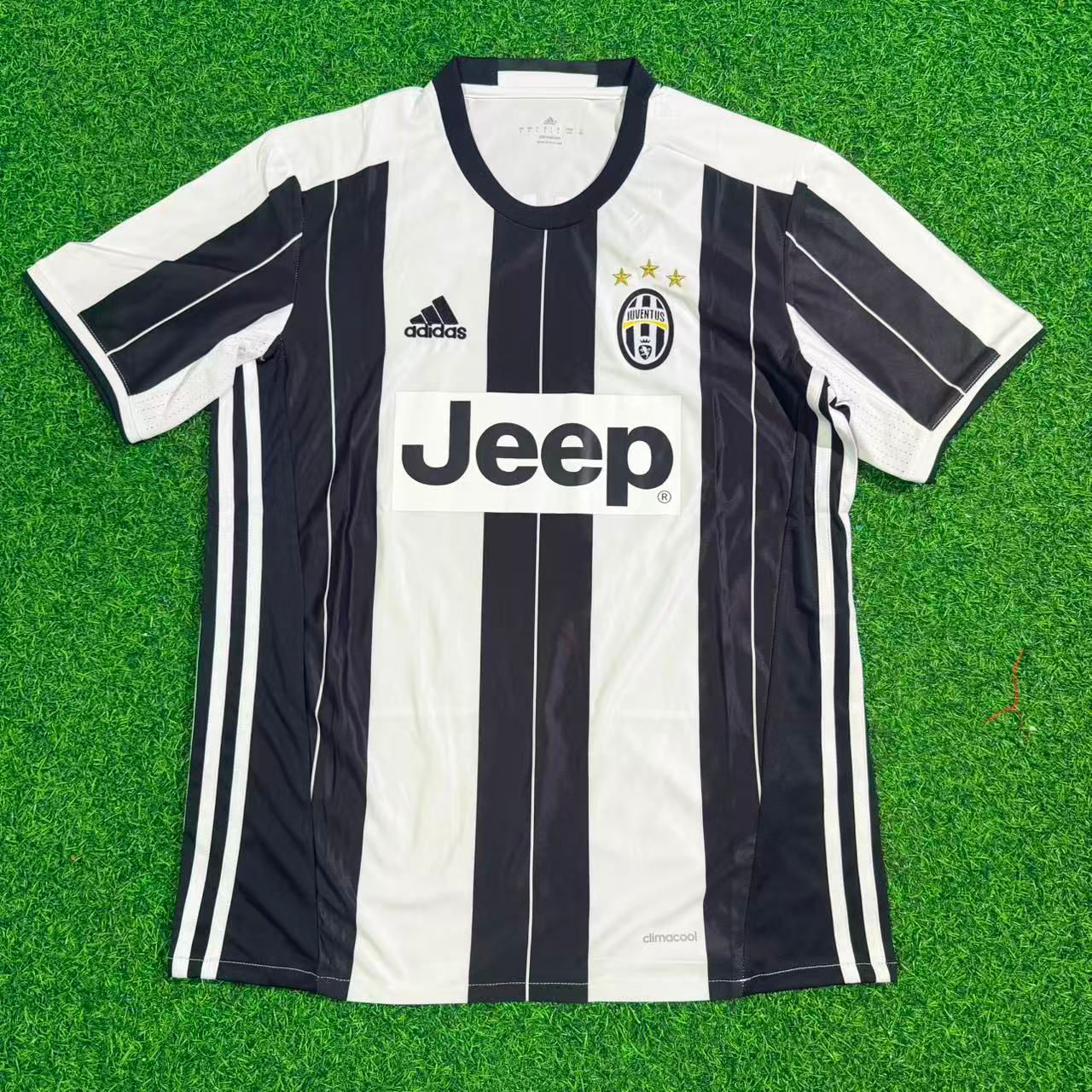 Miralem Pjanic Juventus 2016/17 Home Retro Football Jersey Kit