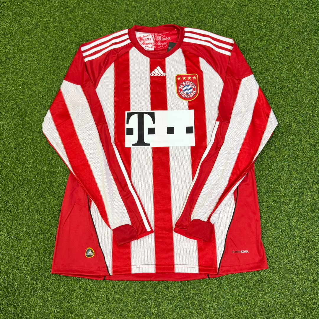 Miroslav Klose FC Bayern Munich 2010/11 Red Retro Trikot Jersey Trikot Soccer Shirt