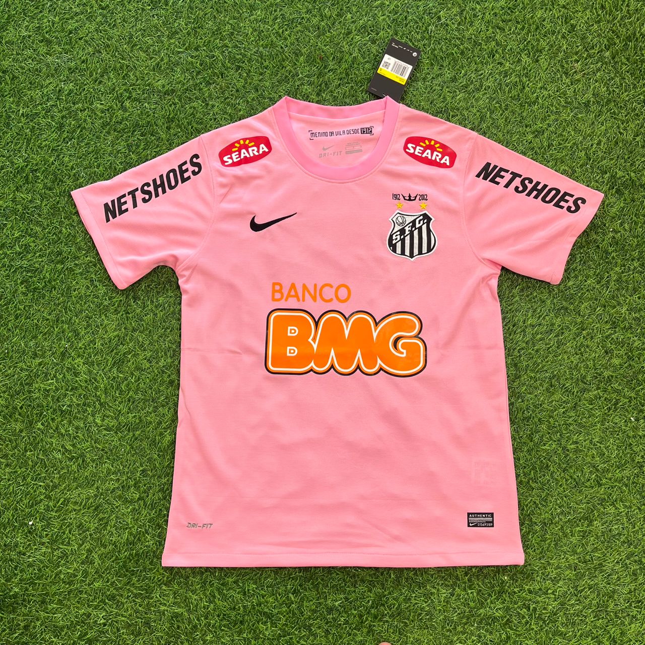 Maillot de football rétro rose de Neymar Jr Santos FC