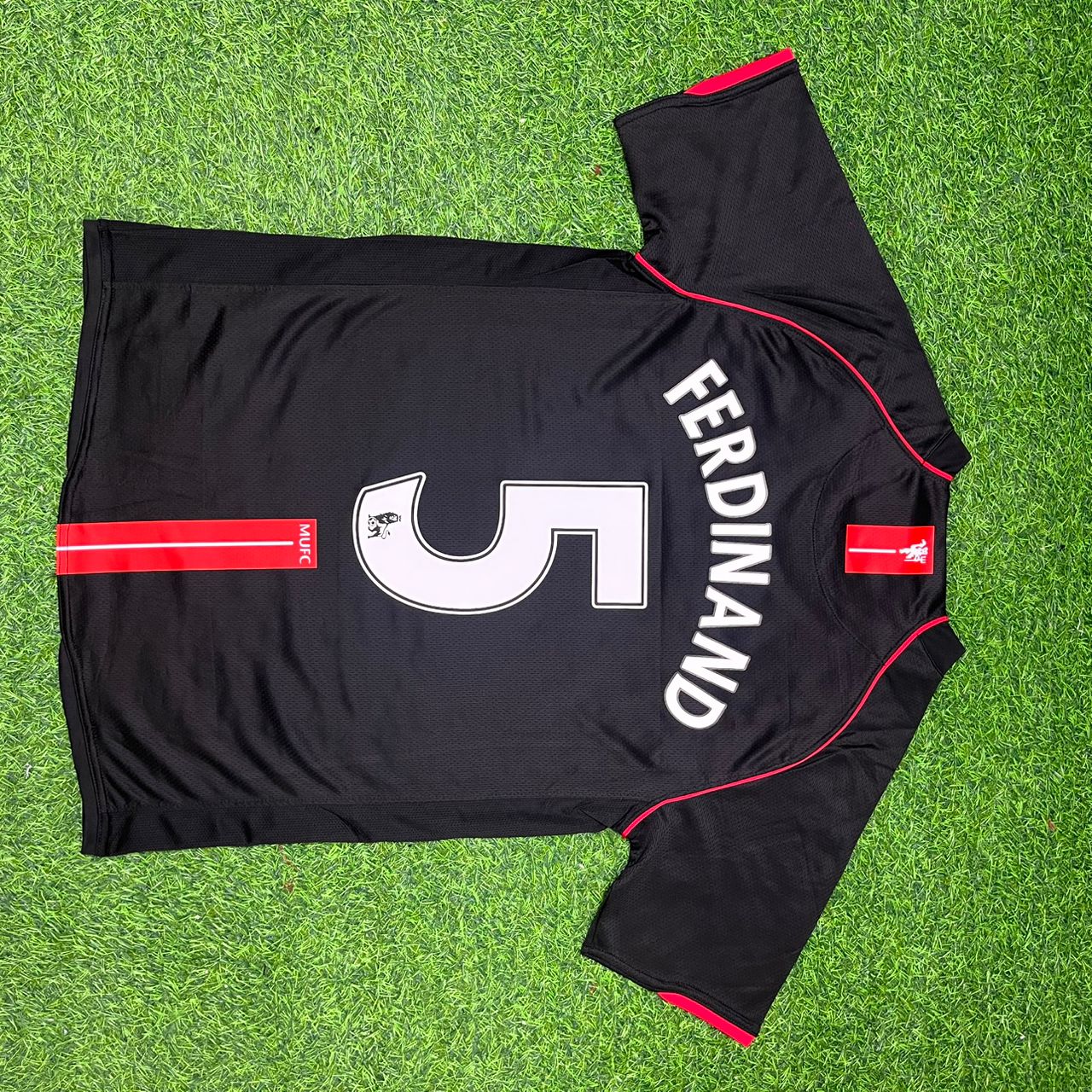 rio-ferdinand-manchester-