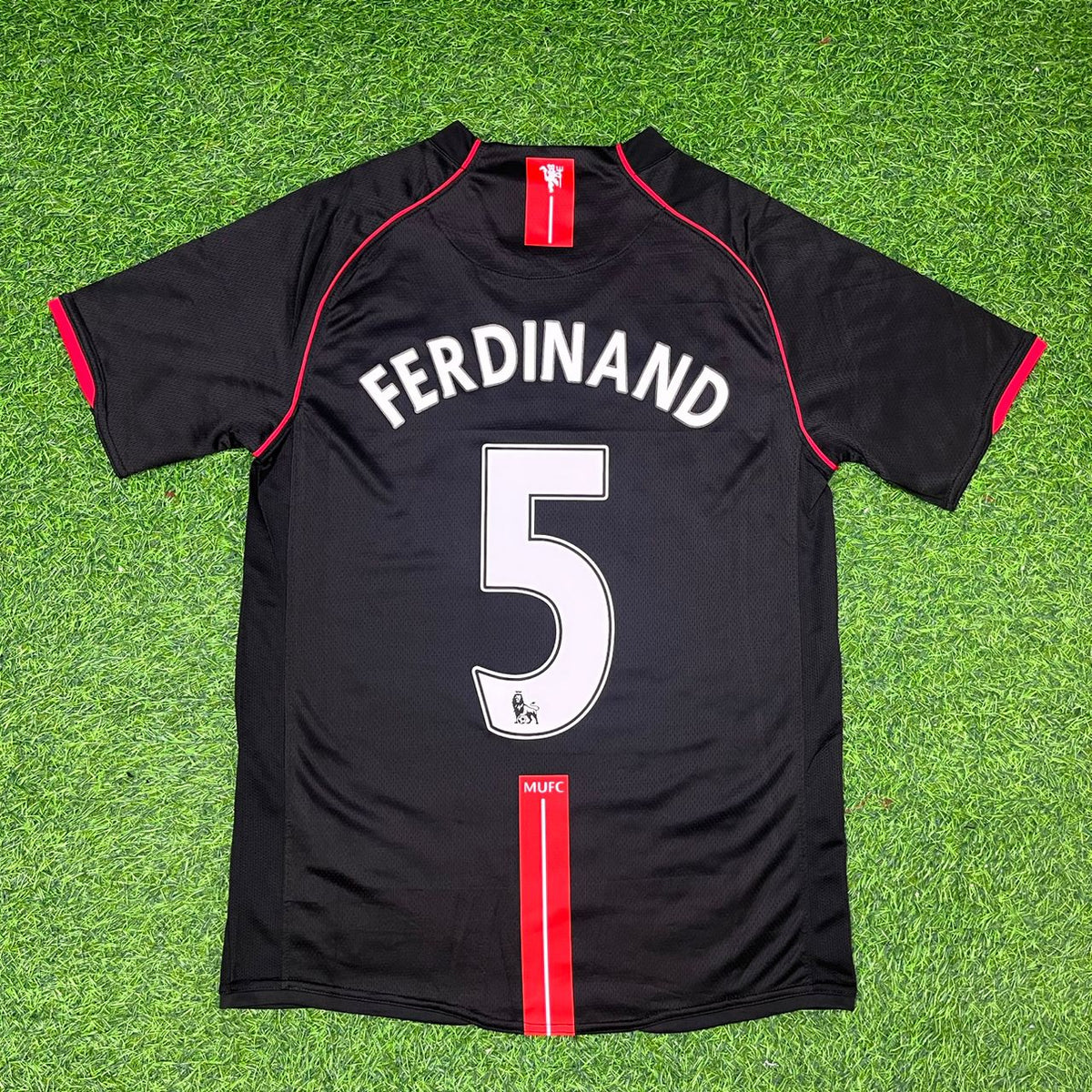 Rio Ferdinand Manchester United 2007-2008 Schwarzes Retro-Fußballtrikot