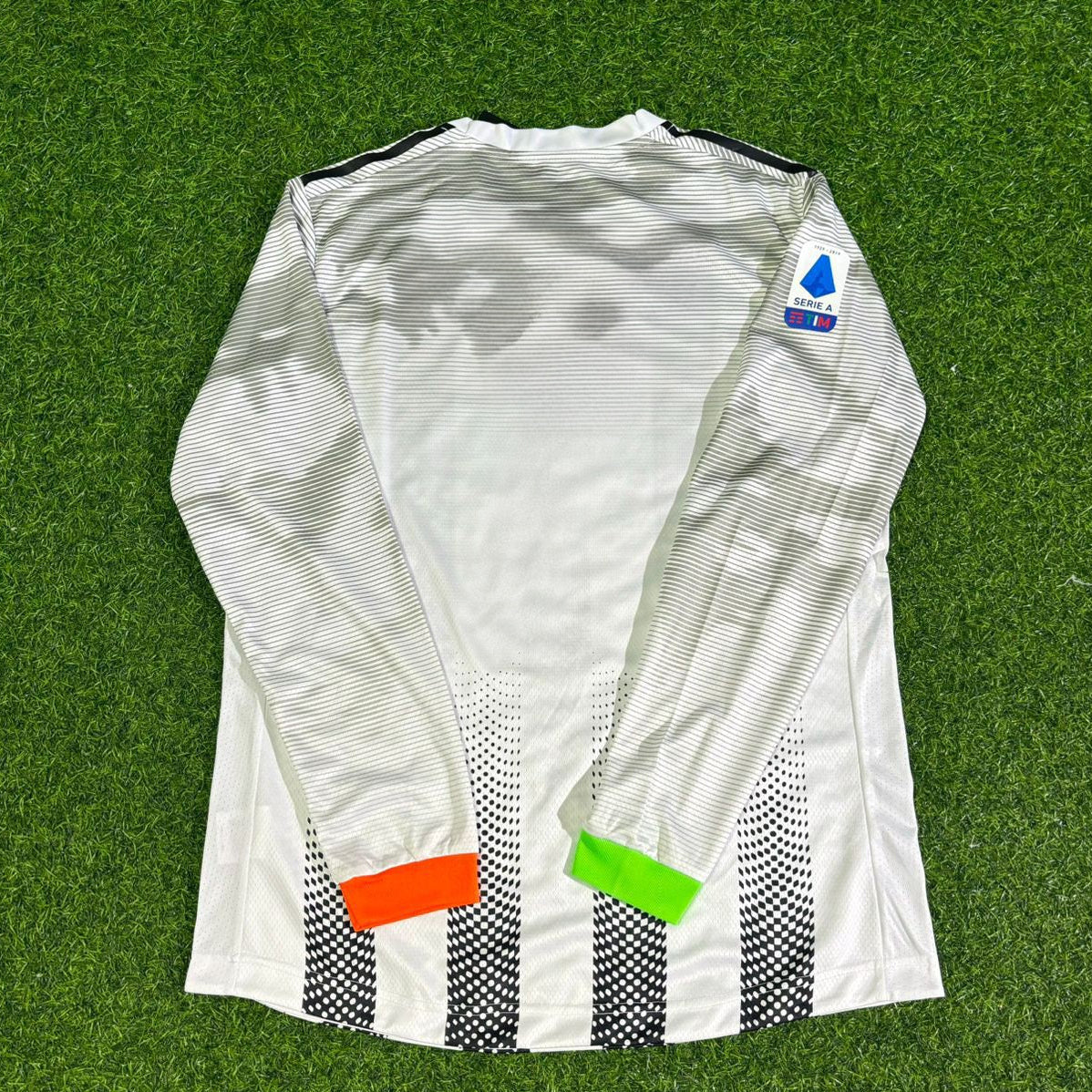 Juventus 2019-2020 Long Sleeve Retro Football Jersey