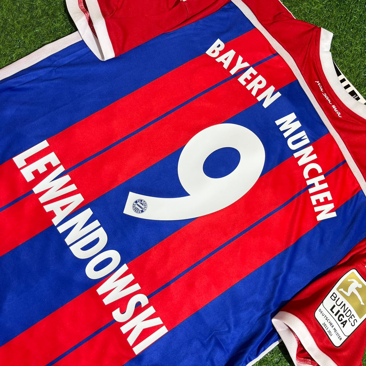 Robert Lewandowski #9 Bayern Munich 2014 2015 Home Retro Patch Jersey