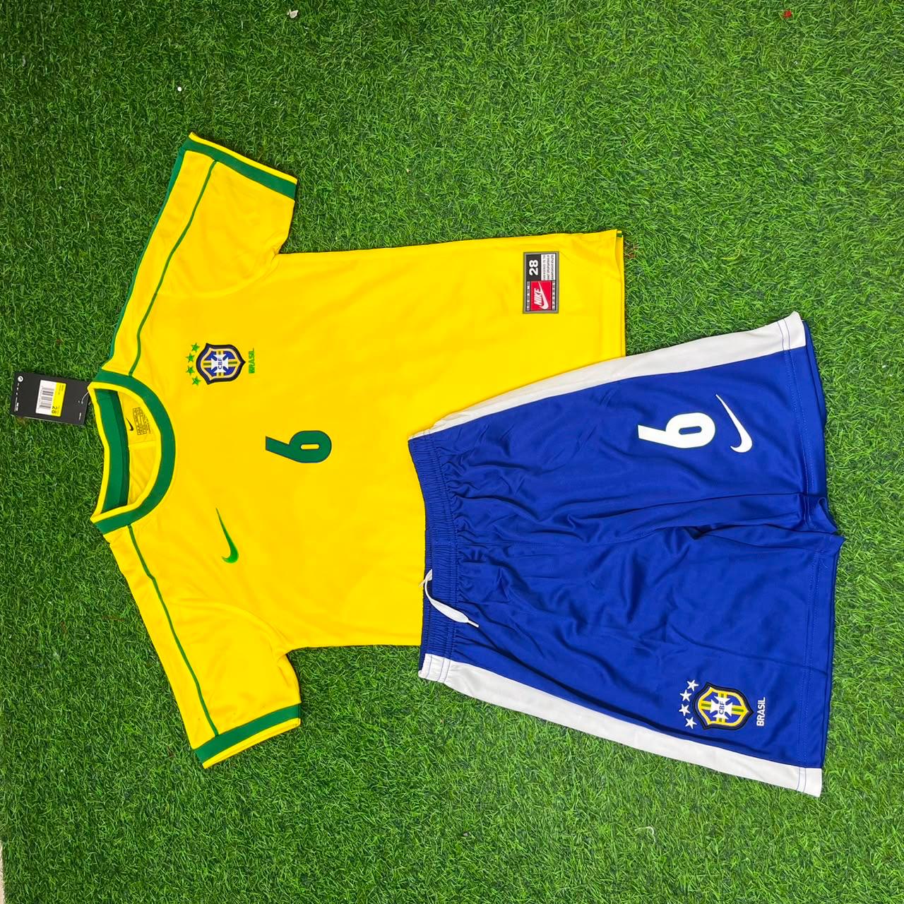 Roberto Carlos #6 Brasilien WM 2002 Retro Kinder Fußballtrikot Trikot Maillot Enfant Soccer Shirt