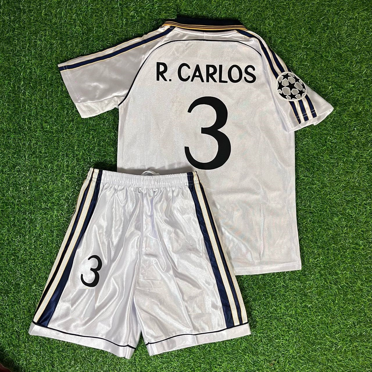 Roberto Carlos Real Madrid 2000 Retro Vintage Kids Kit Jersey KinderTrikot Maglia
