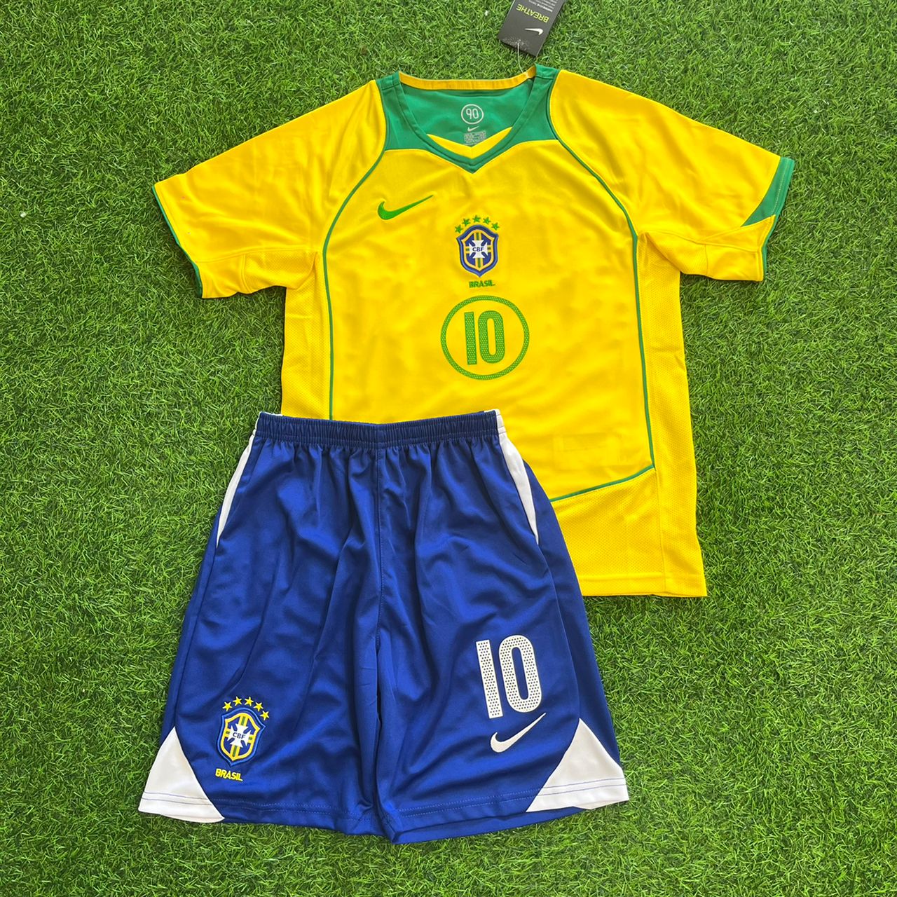 Ronaldinho Brazil 2004–2006 Retro Kids Football Jersey Kit